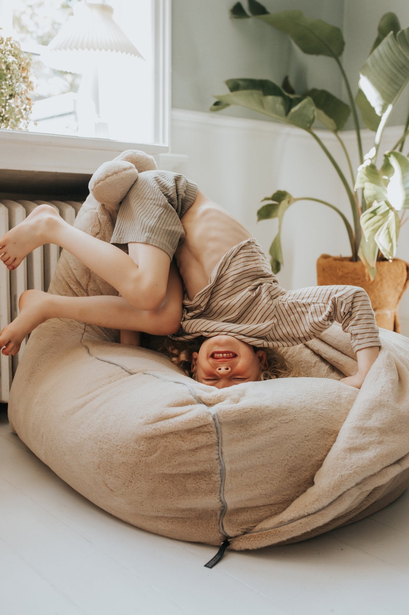 TEDDY L Bean Bag, Fur Beige - Scandinavian Stories by Marton