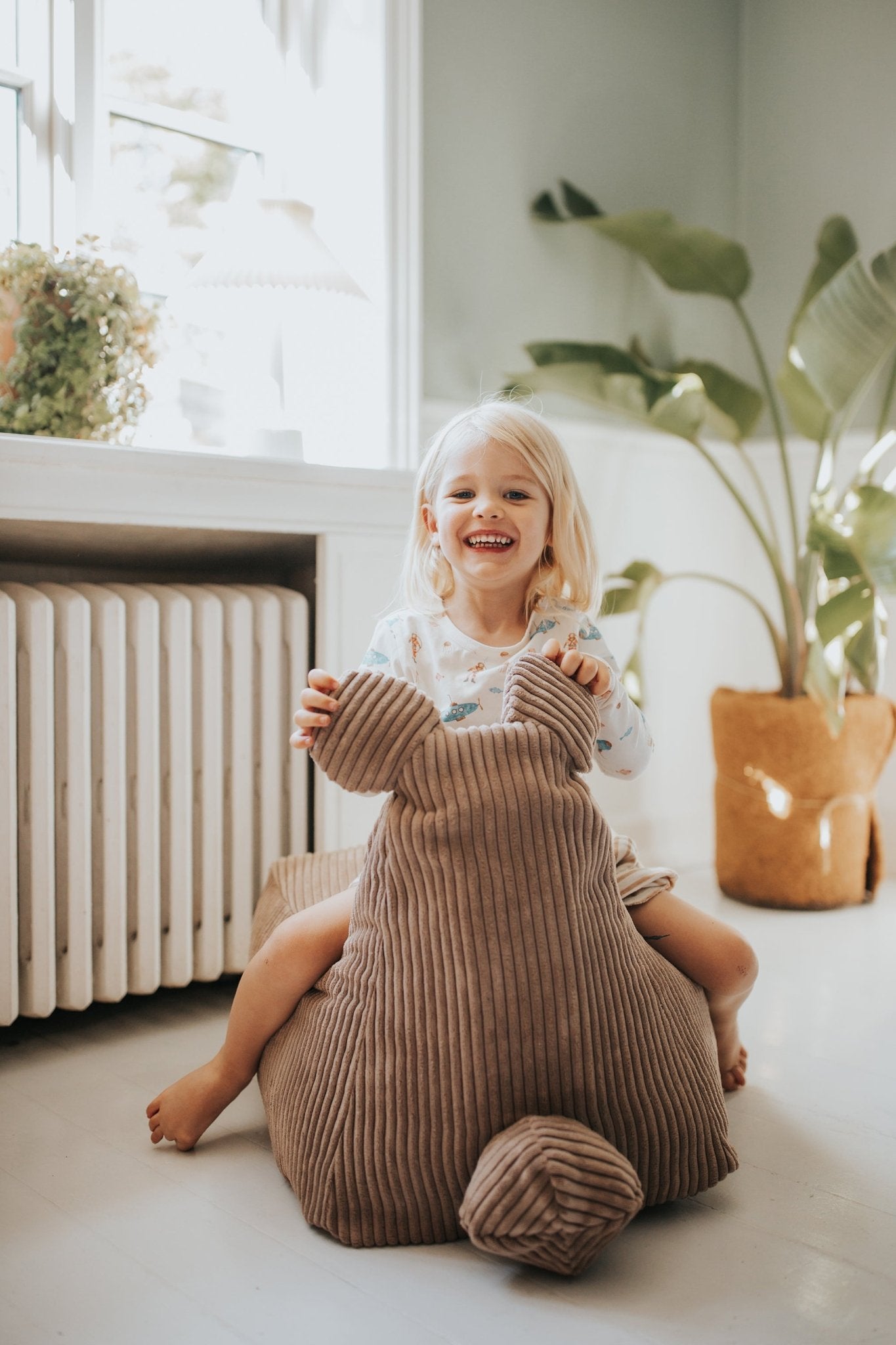 TEDDY S Bean Bag, Corduroy Dark Grey - Scandinavian Stories by Marton