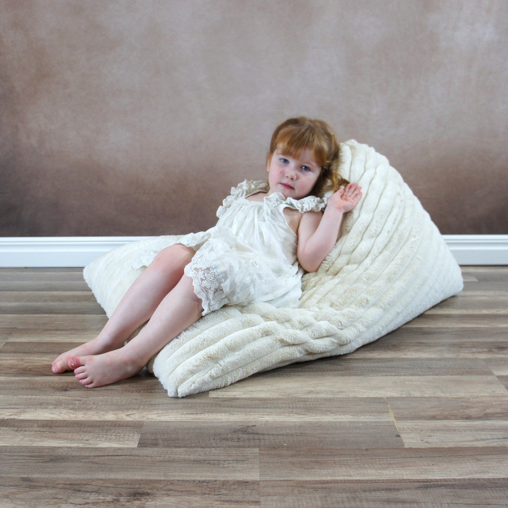 MINI CHILLTOP Bean Bag, Fur Exclusive - Scandinavian Stories by Marton