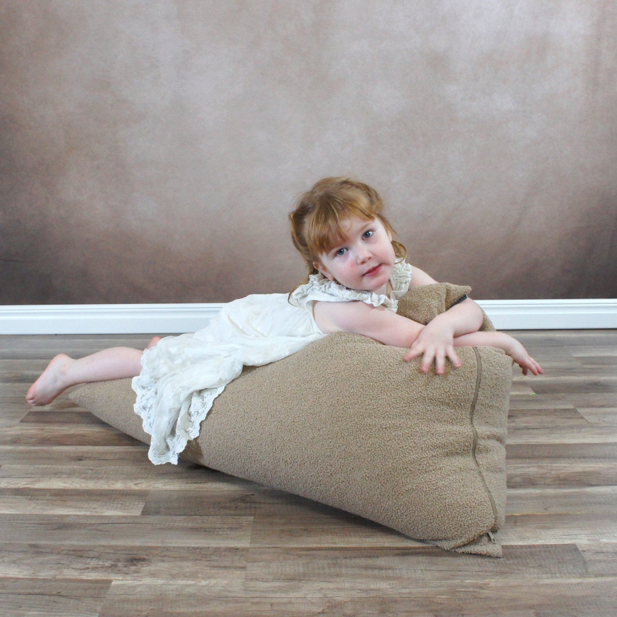 MINI CHILLTOP Bean Bag, Soft Boucle 100% recycled - Scandinavian Stories by Marton